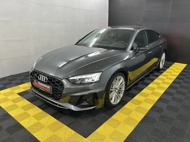 Audi A5 40 TDI quattro S line+Ahk+Laser+Matrix+360° – Gebrauchtwagen bei Your Next Car in Ostrhauderfehn